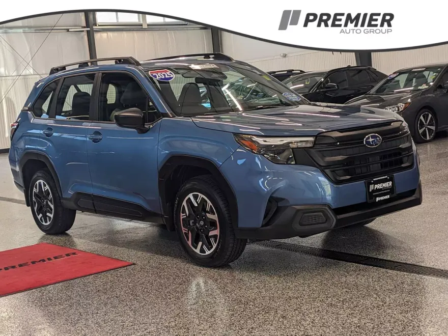 2025 Subaru Forester Sport photo 1