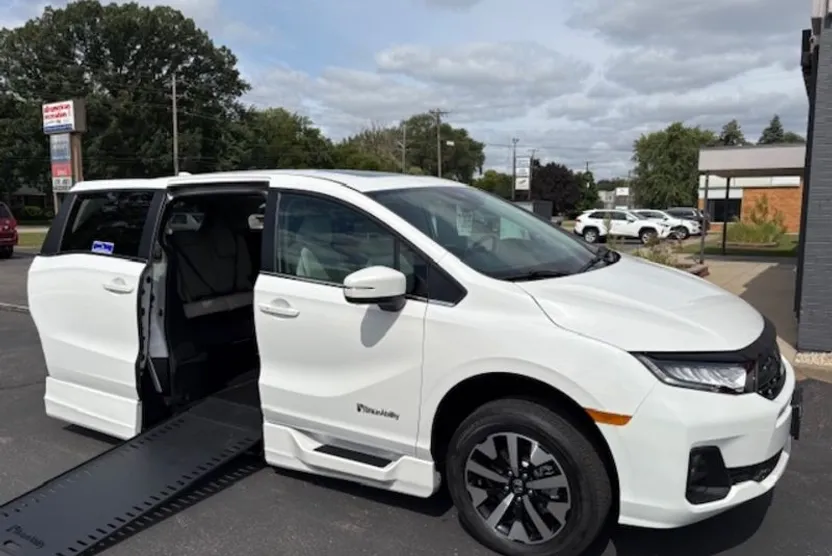 2025 Honda Odyssey EX-L photo 1