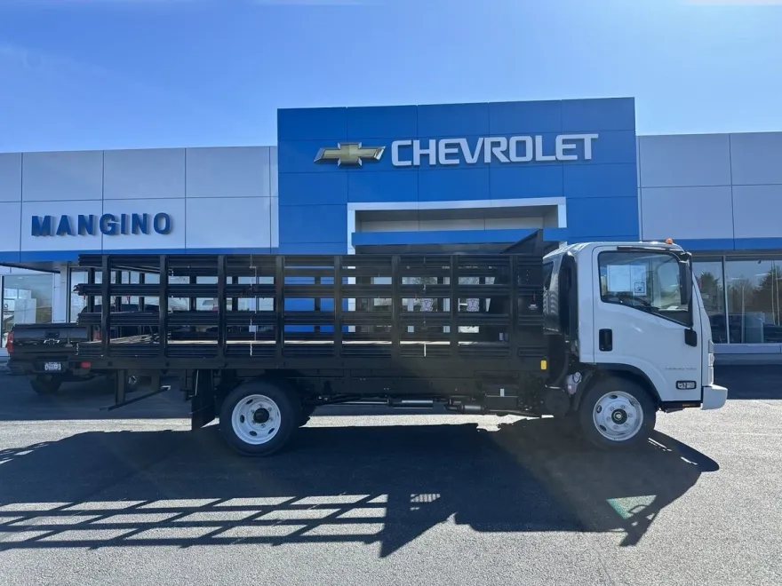 2024 Chevrolet Silverado 4500HD photo 1