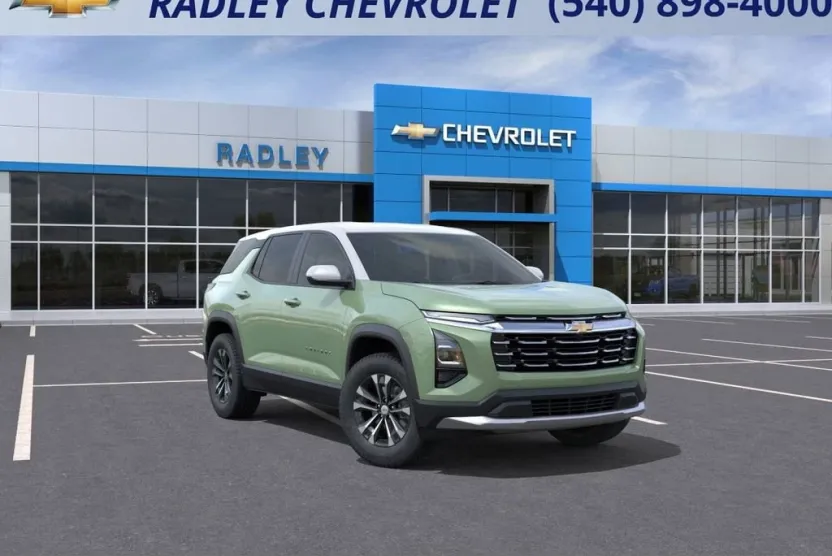 2026 Chevrolet Equinox LT photo 1