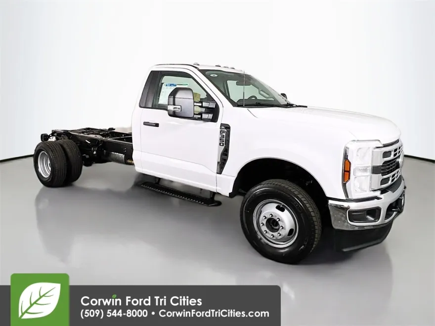 2025 Ford F-350 XL photo 1