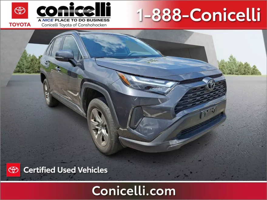 2024 Toyota RAV4 XLE photo 1