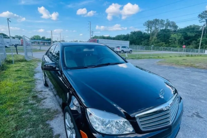 2011 Mercedes Benz C 300 4MATIC photo 1