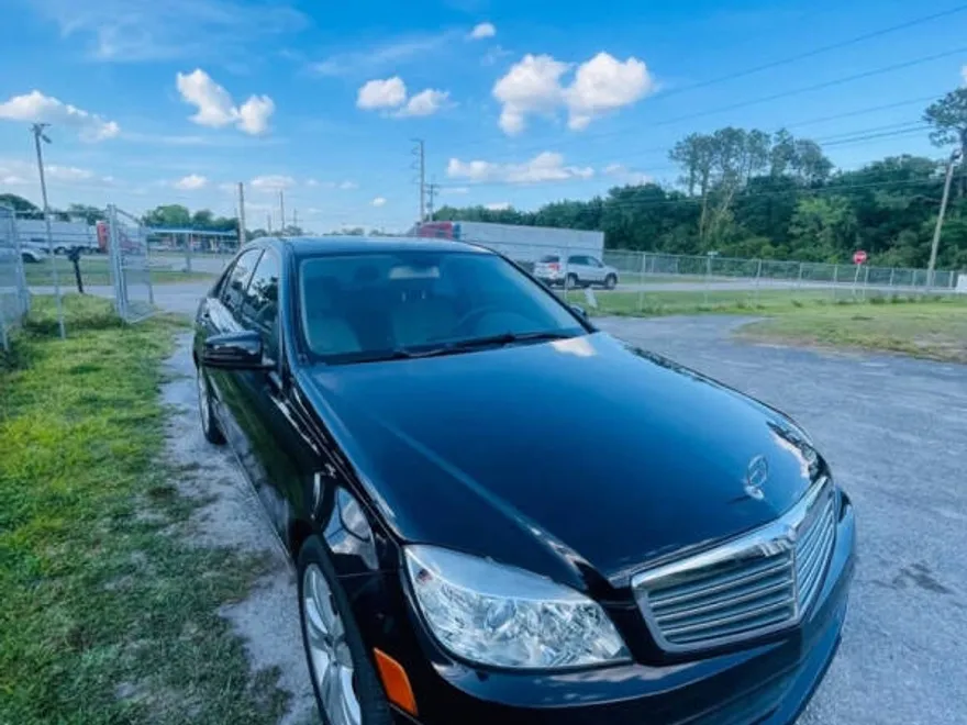 2011 Mercedes Benz C 300 4MATIC photo 1