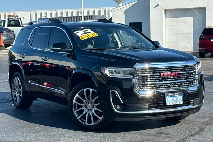2023 Gmc Acadia Denali photo 1