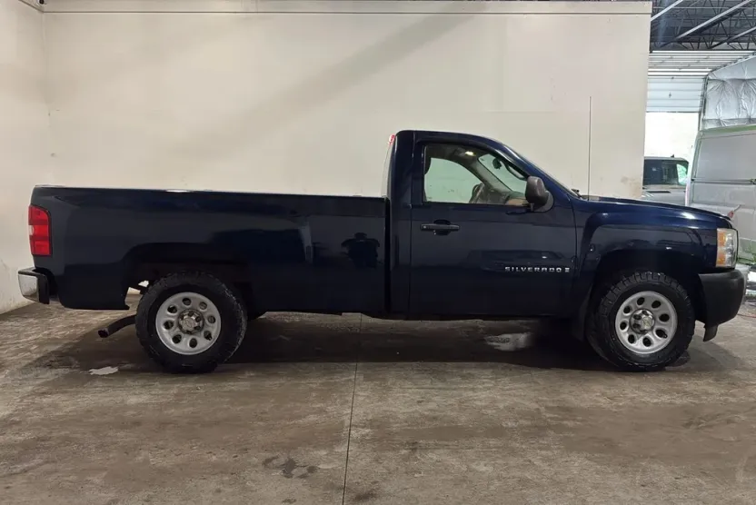 2009 Chevrolet Silverado 1500 Work Truck photo 1