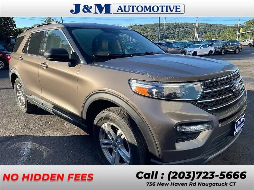 2021 Ford Explorer XLT photo 1