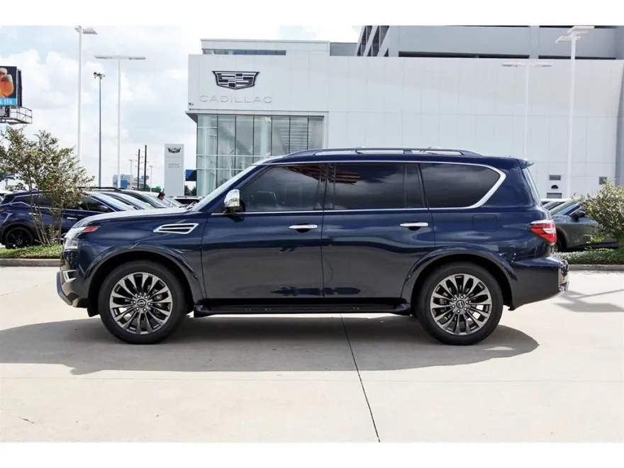 2023 Nissan Armada Platinum photo 1