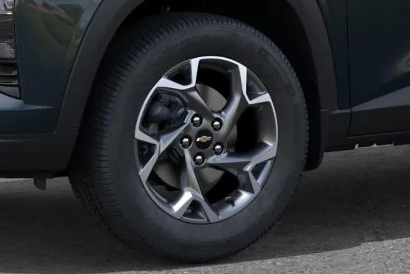 2025 Chevrolet Trax LT photo 1
