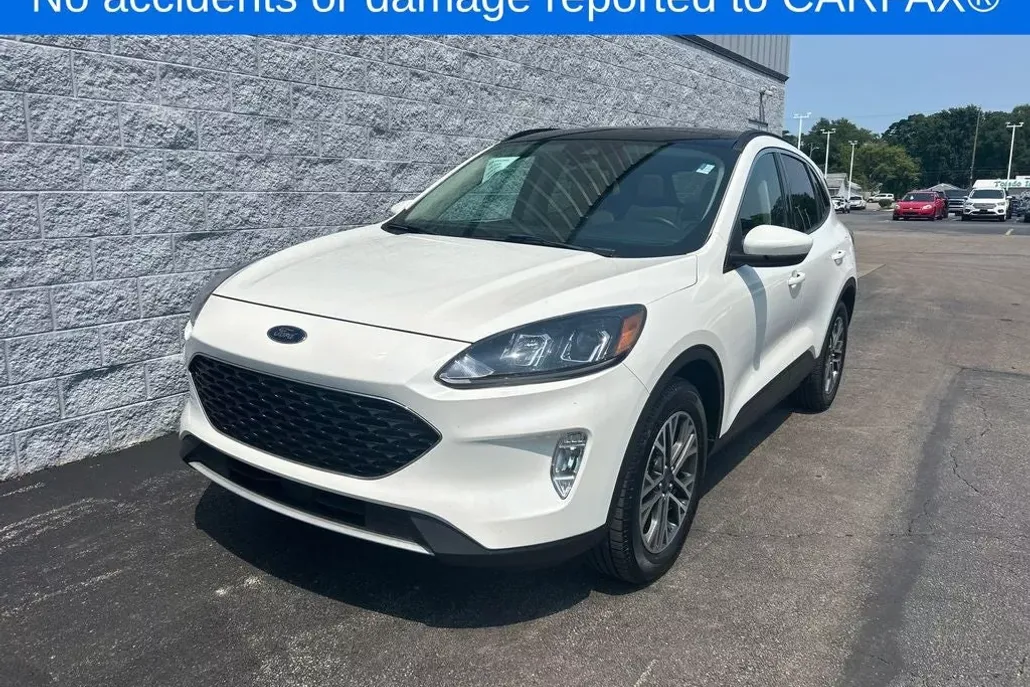 2020 Ford Escape SEL photo 1