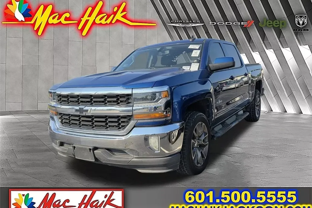 2018 Chevrolet Silverado 1500 LT photo 1
