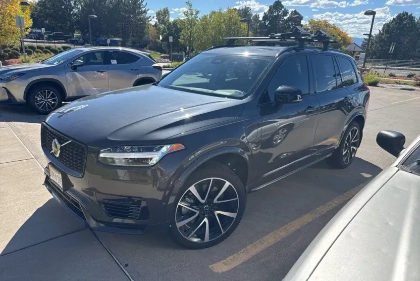 2023 Volvo XC90 Recharge T8 Plus photo 1