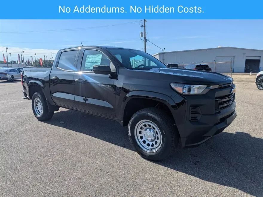 2025 Chevrolet Colorado LT photo 1