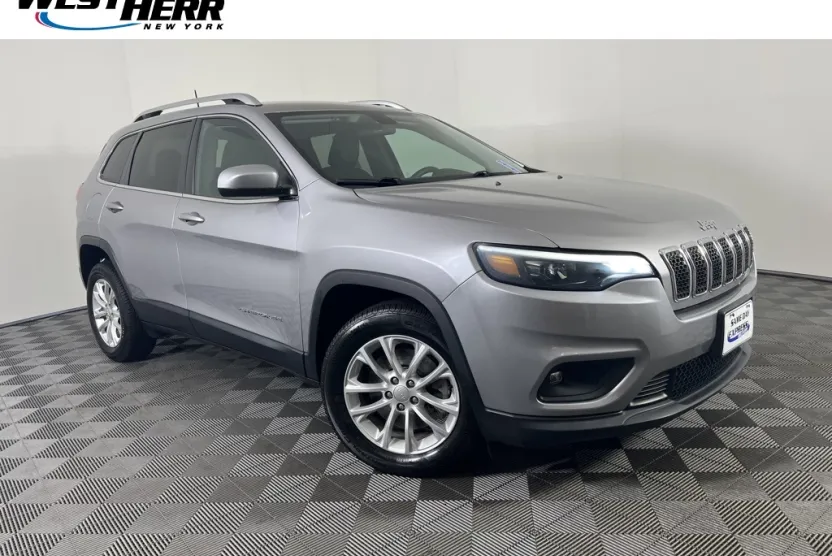 2019 Jeep Cherokee Latitude photo 1