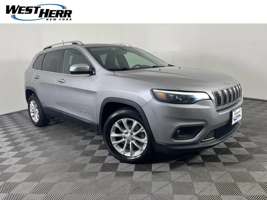2019 Jeep Cherokee Latitude photo 1