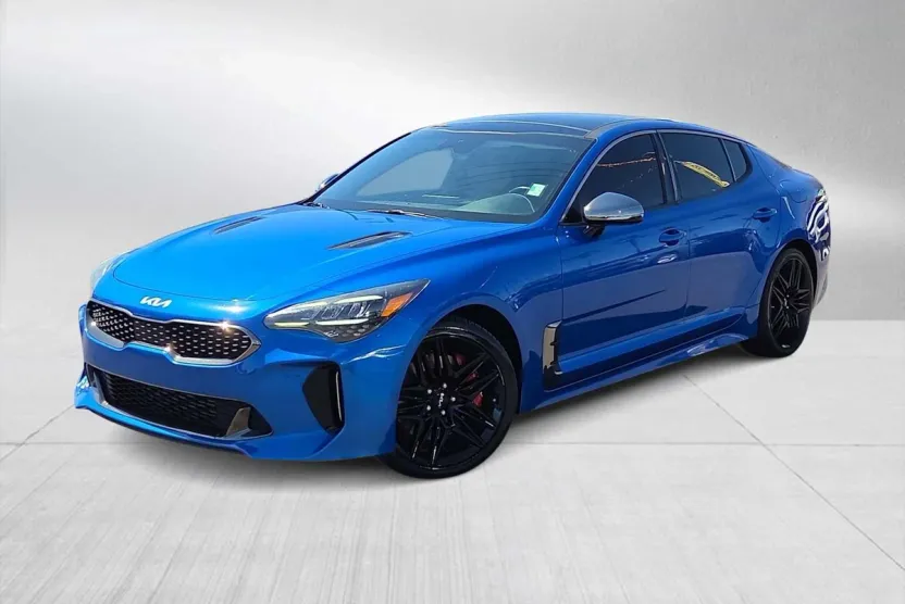 2022 Kia Stinger GT1 photo 1