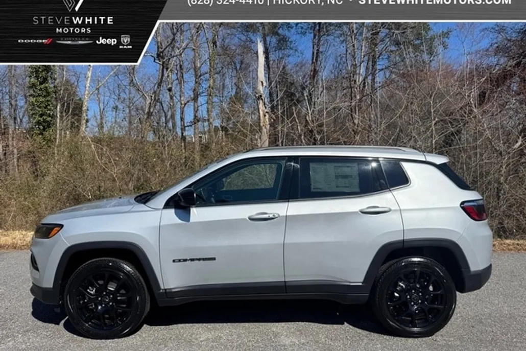 2025 Jeep Compass Latitude Altitude photo 1