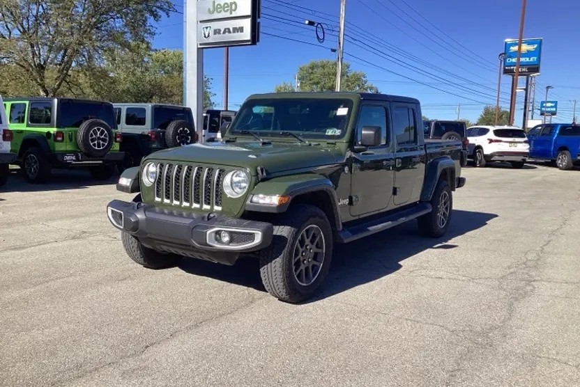 2022 Jeep Gladiator Overland photo 1