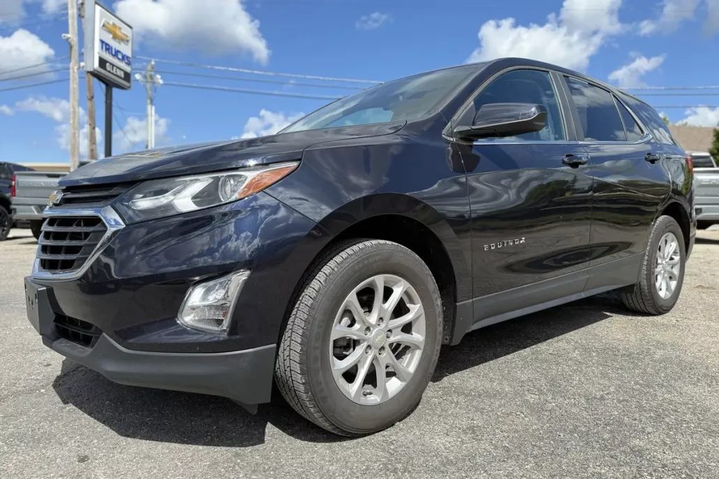 2021 Chevrolet Equinox LT photo 1