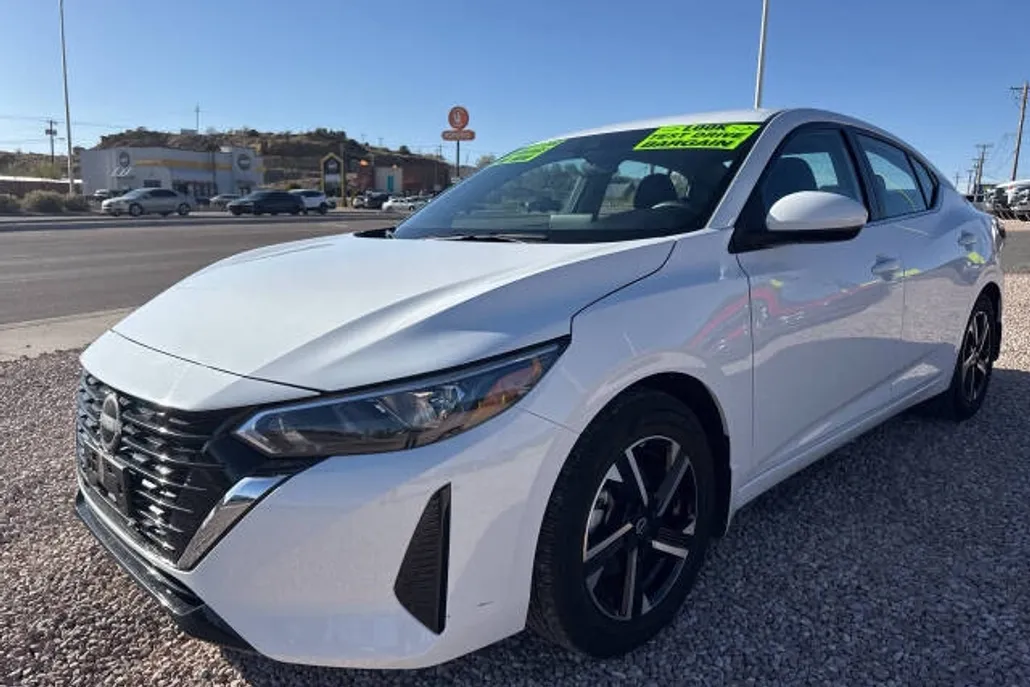 2024 Nissan Sentra SV photo 1