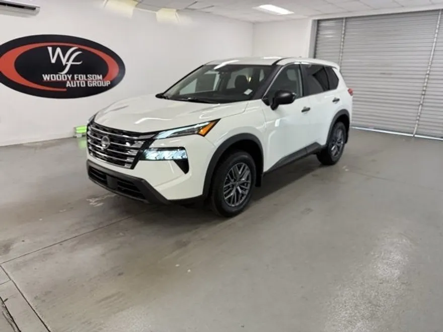 2026 Nissan Rogue S photo 1