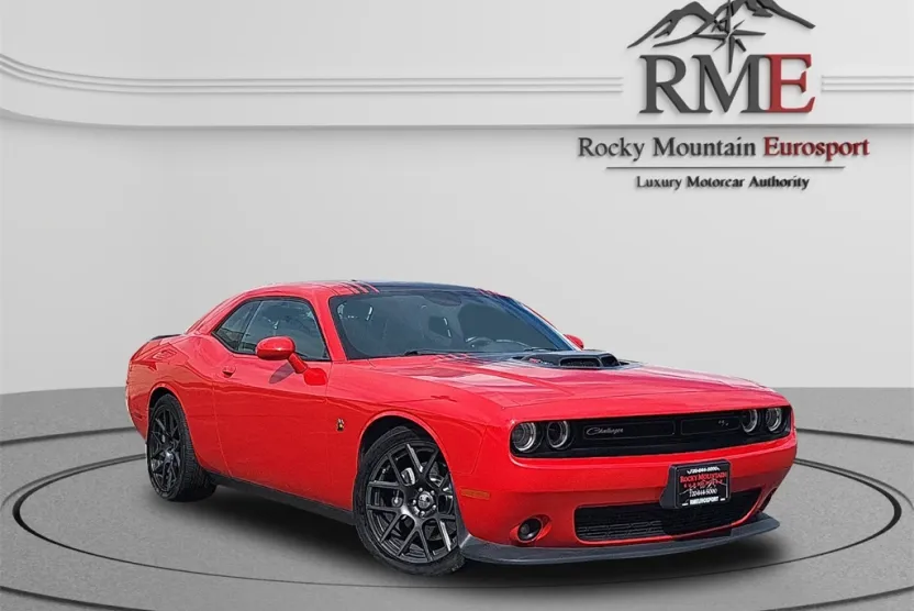 2016 Dodge Challenger R/T Scat Pack photo 1