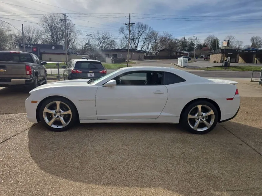 2014 Chevrolet Camaro Coupe 1LT photo 1
