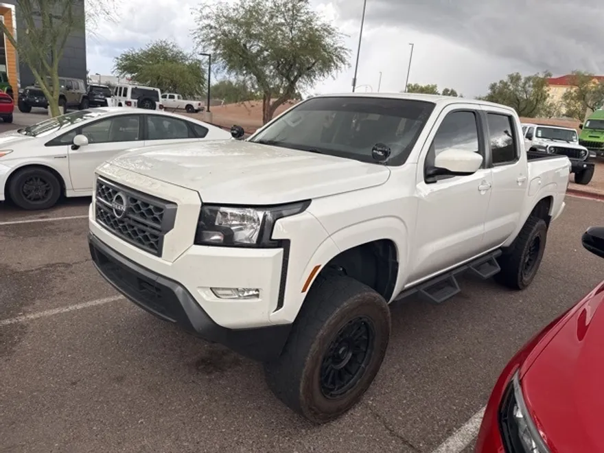 2023 Nissan Frontier SV photo 1
