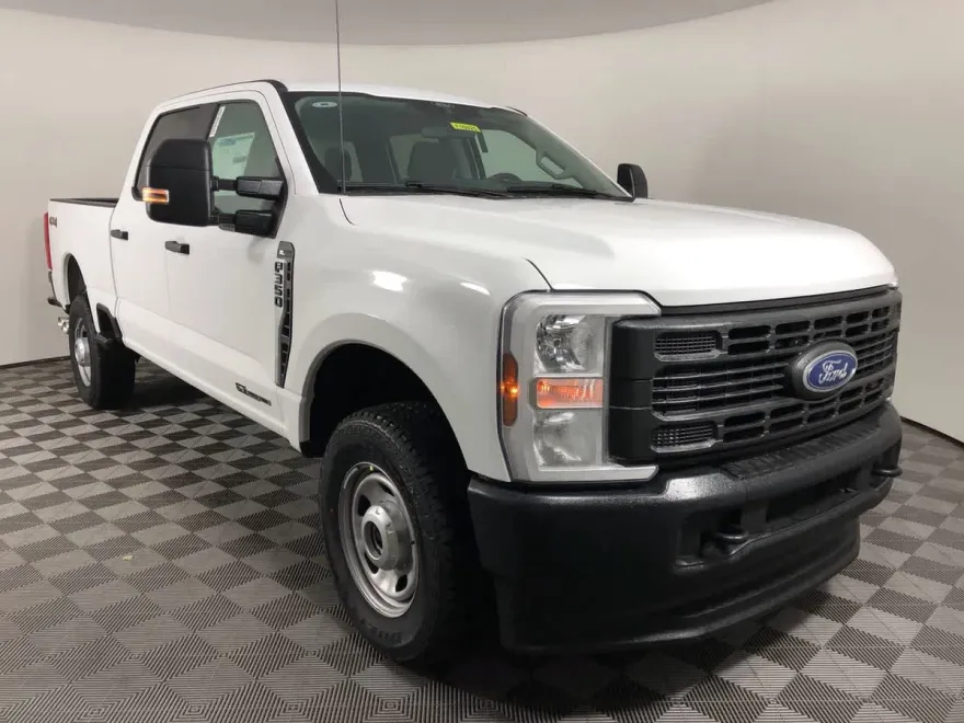 2025 Ford F-350 XL photo 1