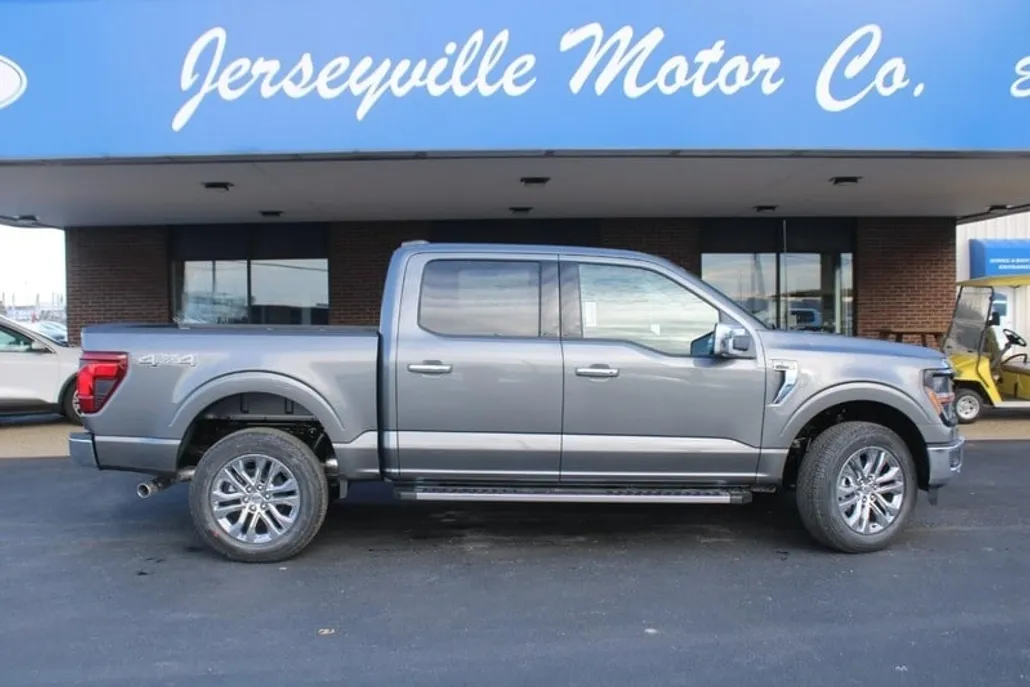 2025 Ford F-150 XLT photo 1