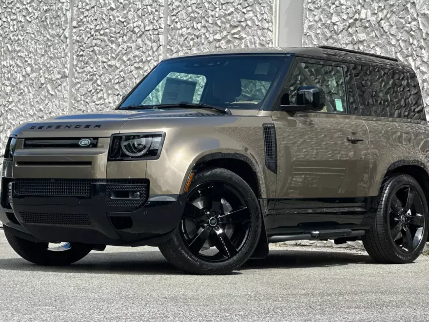 2025 Land Rover Defender 90 X-Dynamic SE photo 1