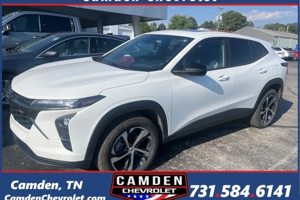 2024 Chevrolet Trax photo 1