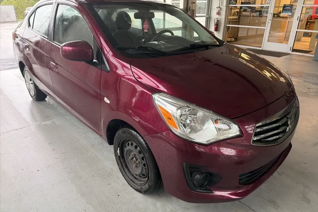 2018 Mitsubishi Mirage G4 ES photo 1