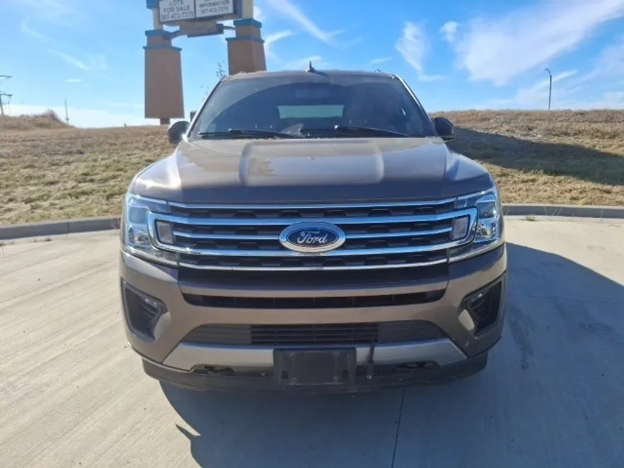 2019 Ford Expedition MAX XLT photo 1