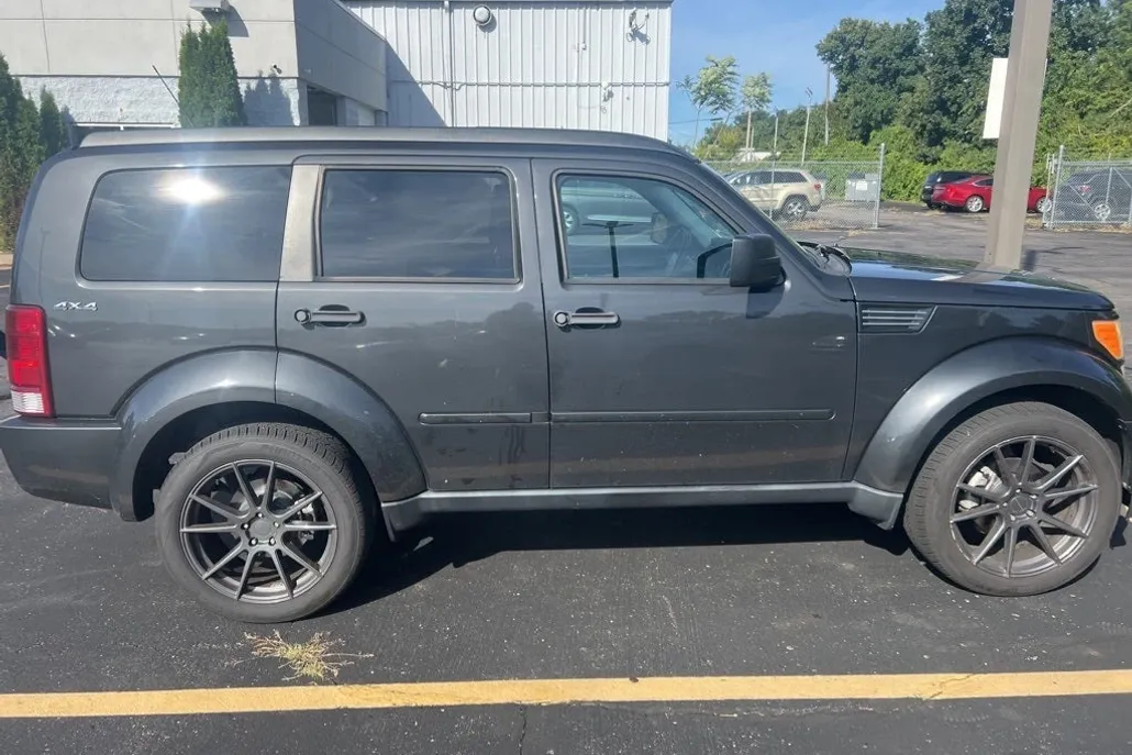2011 Dodge Nitro Heat photo 1