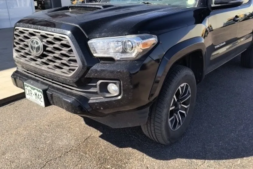 2021 Toyota Tacoma TRD Sport photo 1