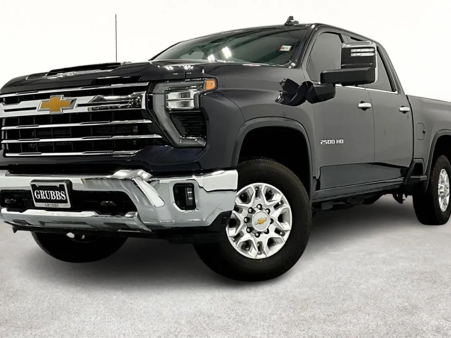 2024 Chevrolet Silverado 2500HD LTZ photo 1