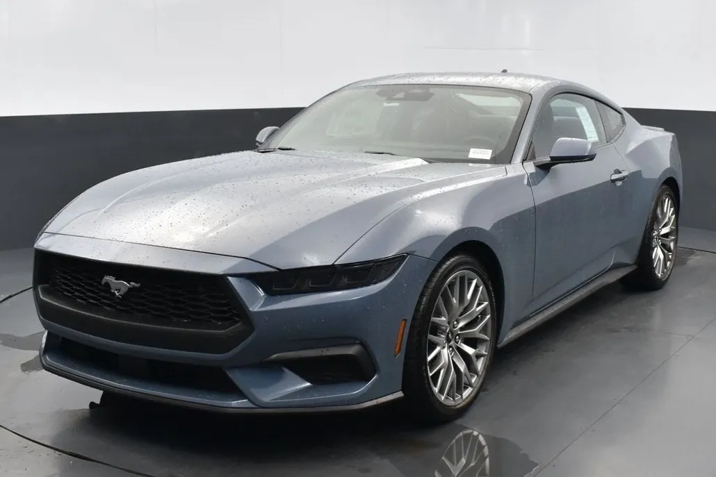 2025 Ford Mustang EcoBoost Premium photo 1