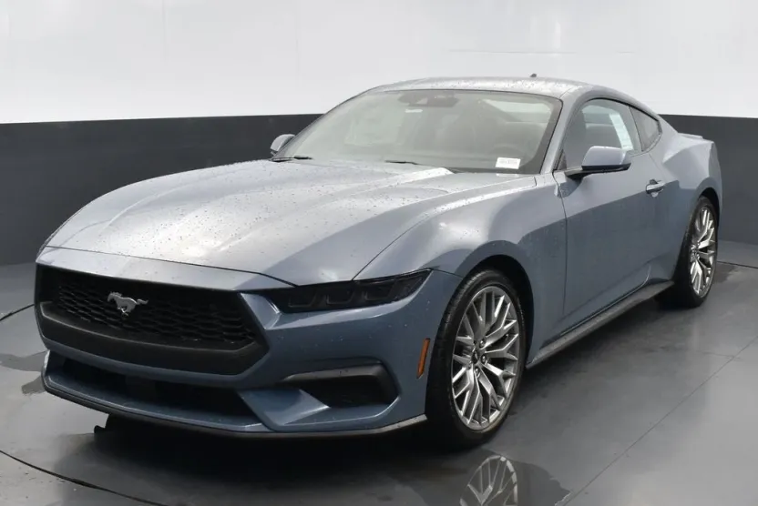 2025 Ford Mustang EcoBoost Premium photo 1