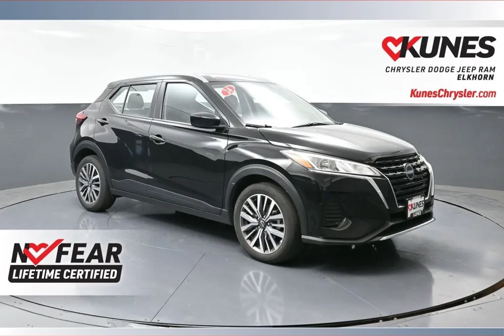 2024 Nissan Kicks SV photo 1