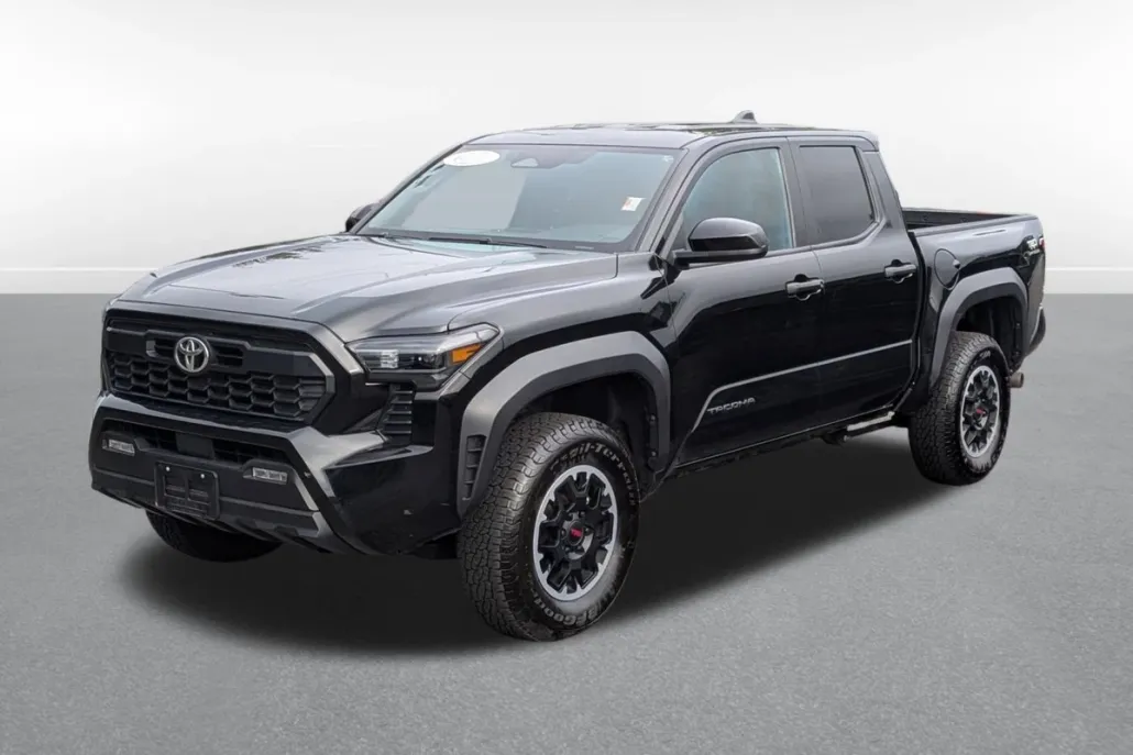 2024 Toyota Tacoma TRD Off-Road photo 1