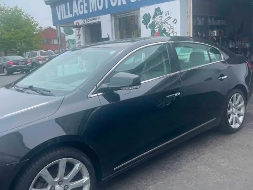2012 Buick LaCrosse Touring photo 1