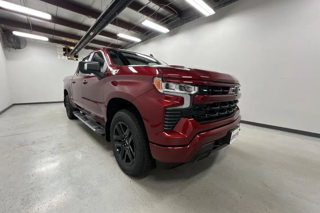2025 Chevrolet Silverado 1500 RST photo 1
