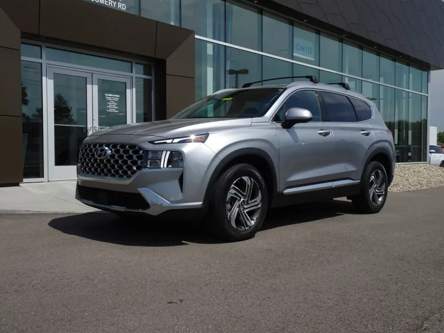 2022 Hyundai Santa Fe SEL photo 1