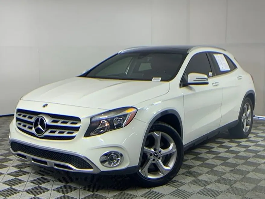 2018 Mercedes Benz GLA 250 4MATIC photo 1