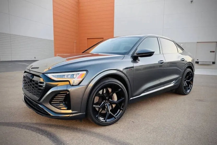 2024 Audi Q8 E-tron Premium line photo 1