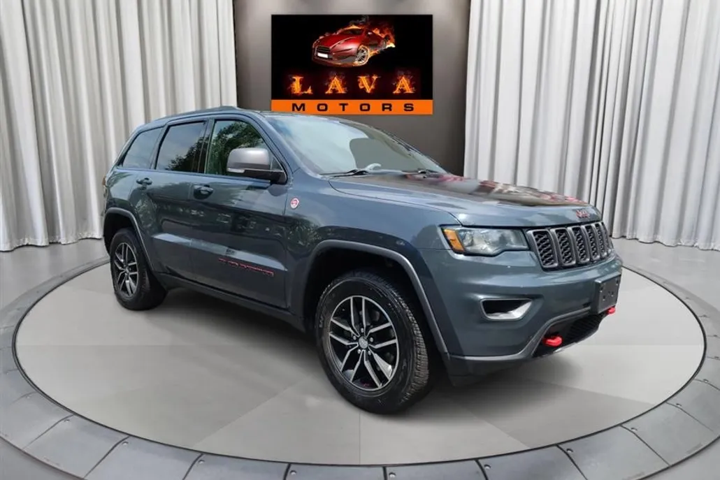 2017 Jeep Grand Cherokee Trailhawk photo 1
