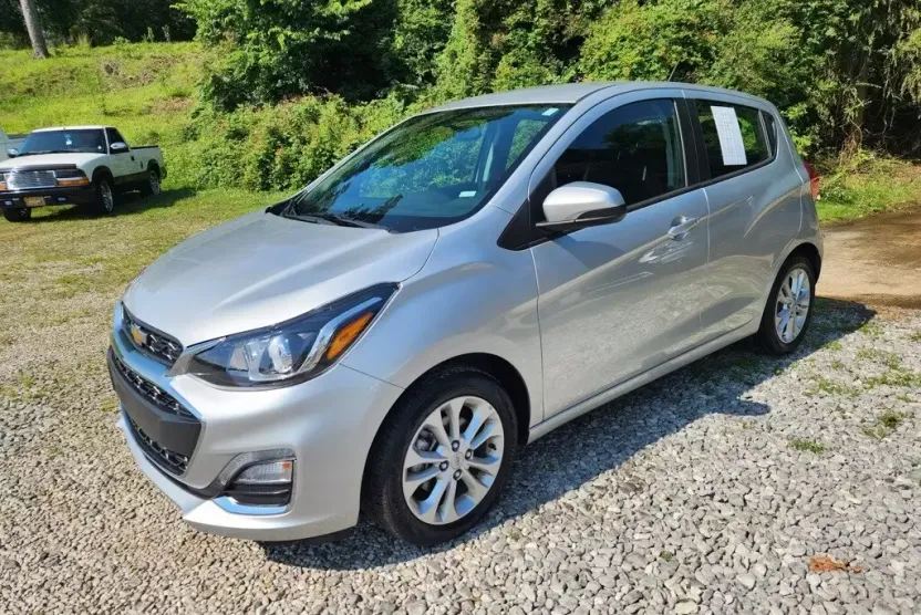 2022 Chevrolet Spark 1LT photo 1