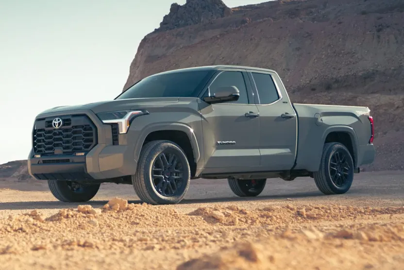 2023 Toyota Tundra SR5 CrewMax photo 1