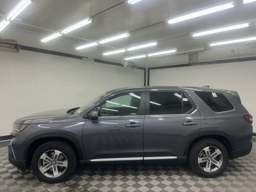 2025 Honda Pilot EX-L photo 1